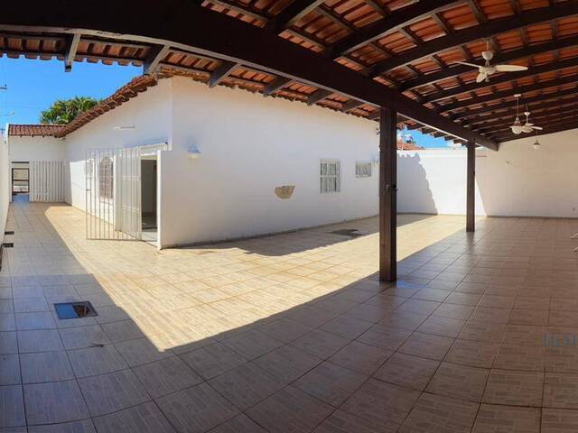 Casa para Venda em Cuiabá - 3