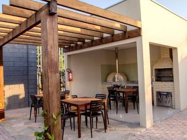 Apartamento para Venda em Cuiabá - 2