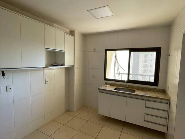 Apartamento para Venda em Cuiabá - 4