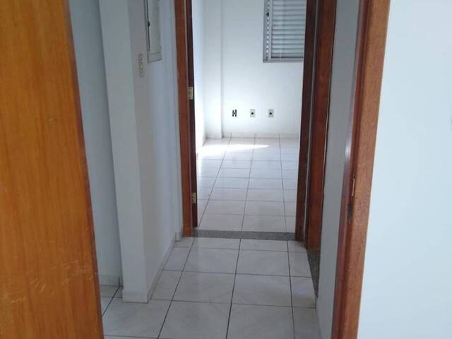 Apartamento para Venda em Cuiabá - 5