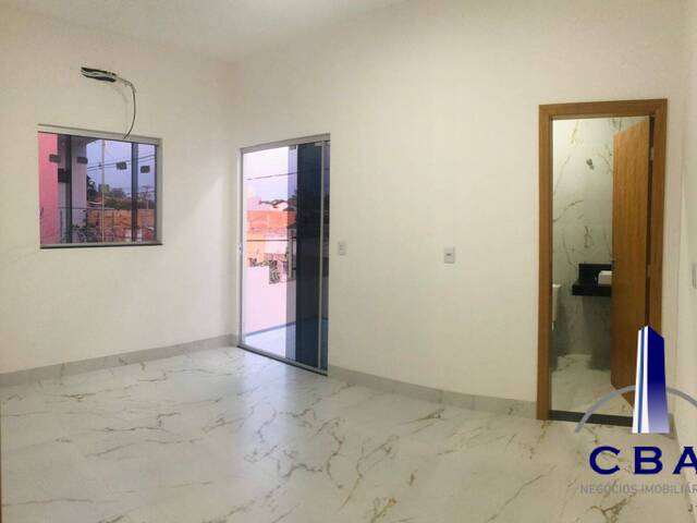 Casa para Venda em Cuiabá - 3