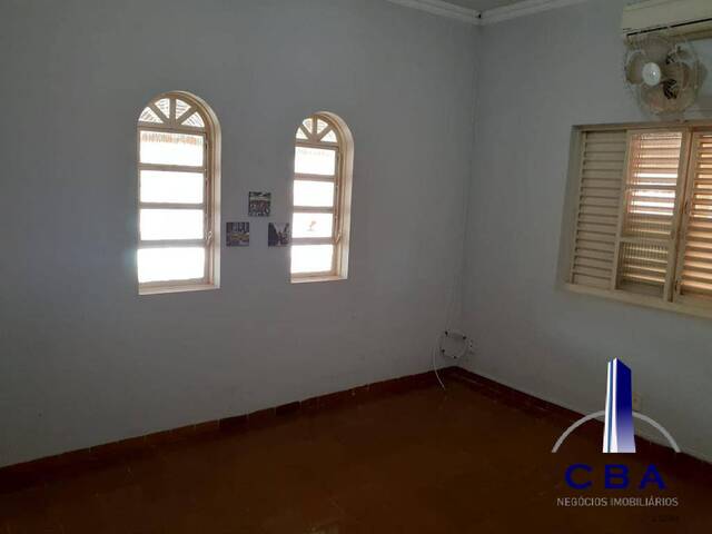 Casa para Venda em Cuiabá - 2