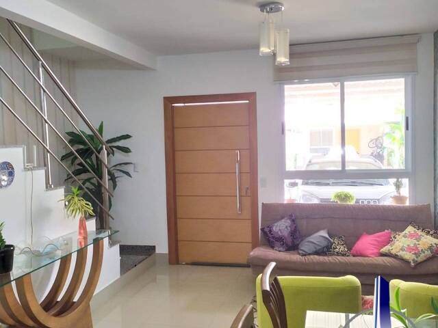 Casa para Venda em Cuiabá - 2