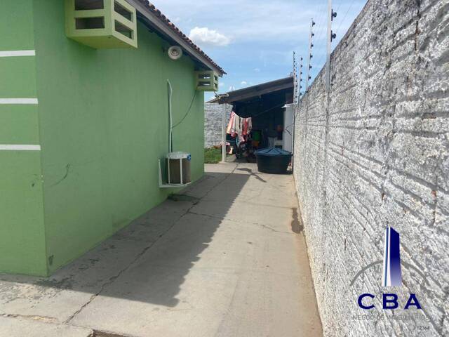 Casa para Venda em Cuiabá - 2