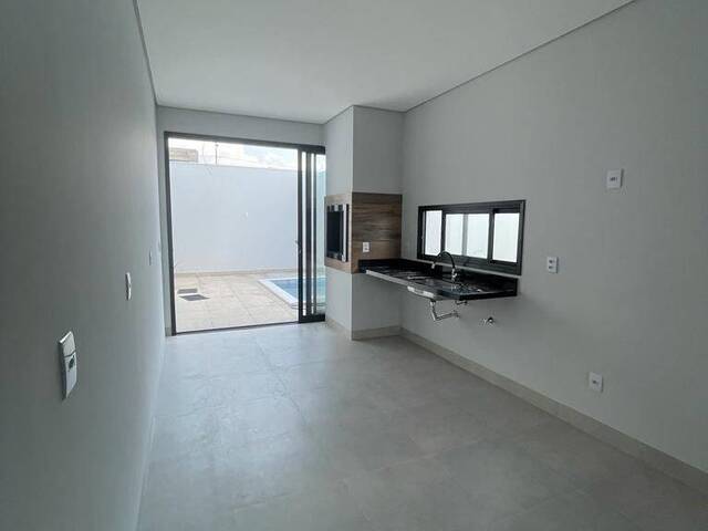 Casa para Venda em Cuiabá - 4