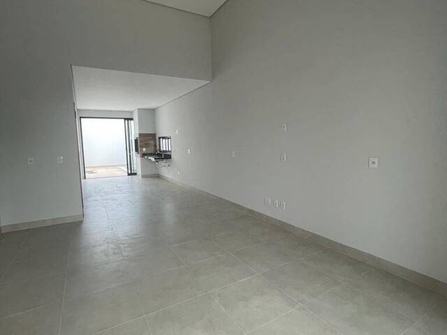 Casa para Venda em Cuiabá - 5