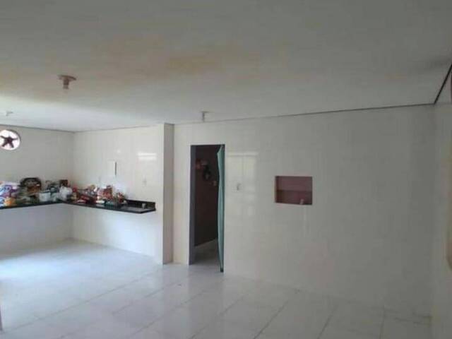 Casa para Venda em Cuiabá - 2