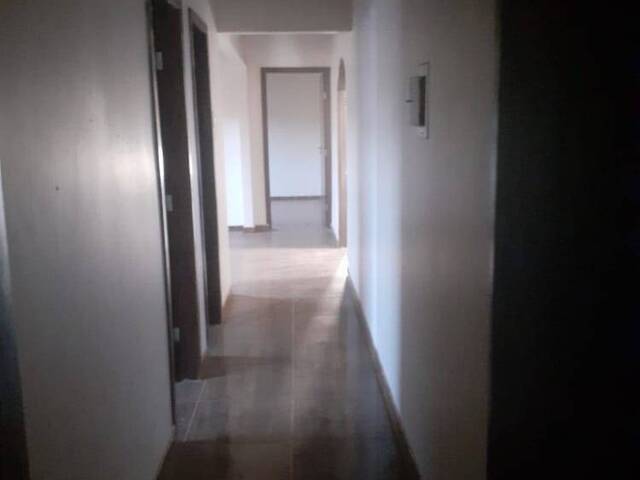 Casa para Venda em Várzea Grande - 4