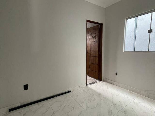 Casa para Venda em Cuiabá - 3