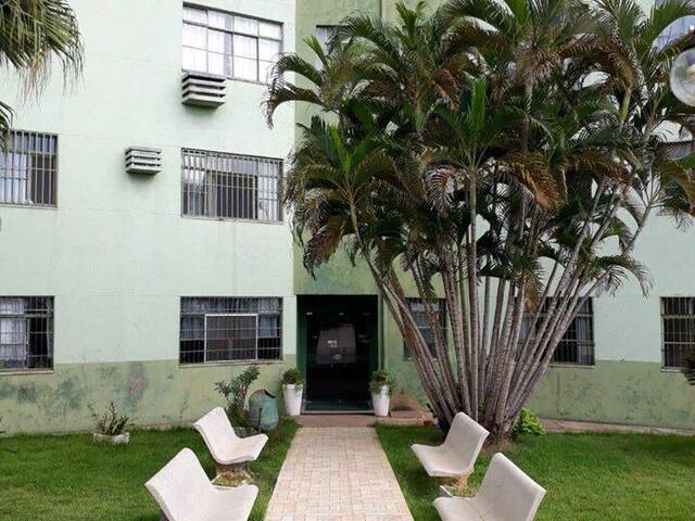 Apartamento para Venda em Cuiabá - 2