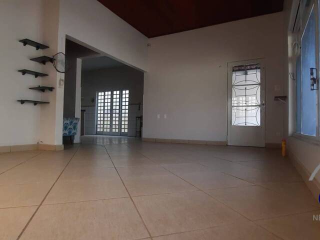 Casa para Venda em Cuiabá - 2