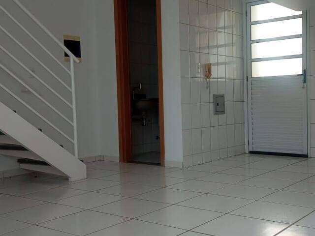 #869 - Casa para Locação em Cuiabá - MT