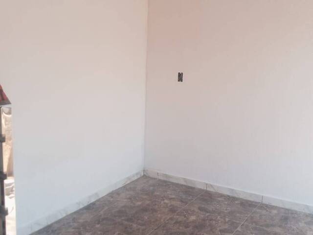 Casa para Venda em Várzea Grande - 2