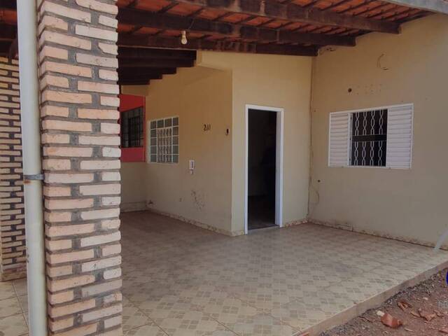 Casa para Venda em Cuiabá - 2