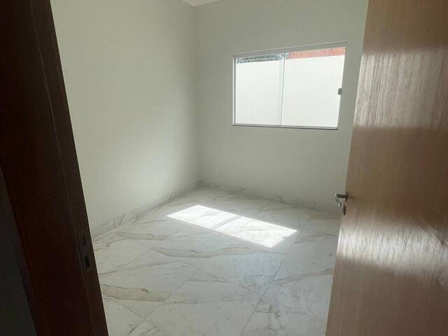 Casa para Venda em Cuiabá - 4