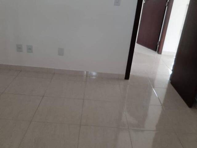 Casa para Venda em Cuiabá - 2