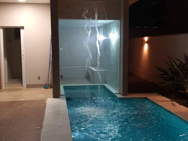 Casa para Venda em Cuiabá - 2