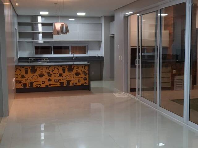 Casa para Venda em Cuiabá - 3