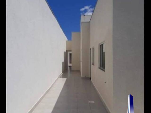 Casa para Venda em Cuiabá - 2