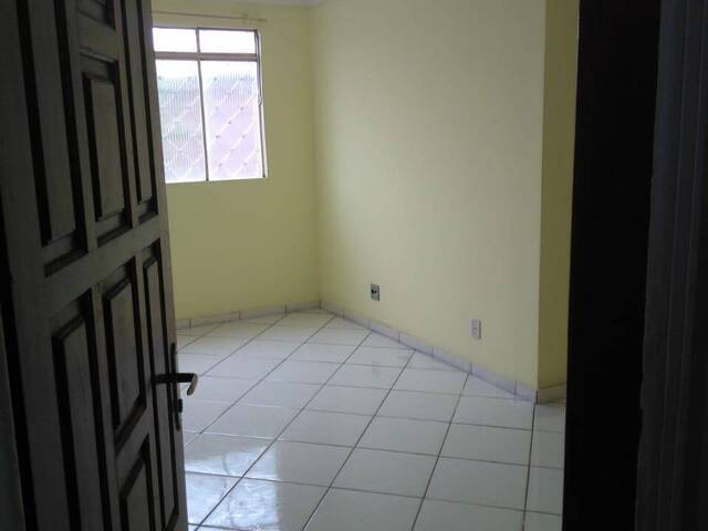 Casa para Venda em Cuiabá - 2