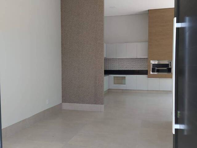 Casa para Venda em Cuiabá - 3