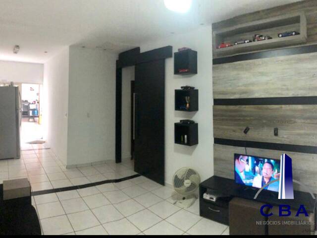 Casa para Venda em Cuiabá - 5