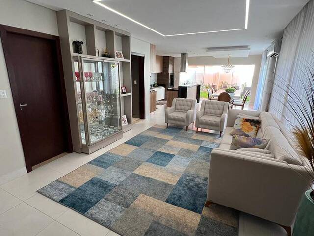 Casa para Venda em Cuiabá - 3