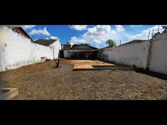 Casa para Venda em Várzea Grande - 4