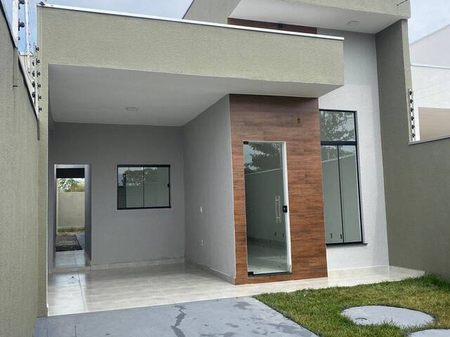 Casa para Venda em Várzea Grande - 2