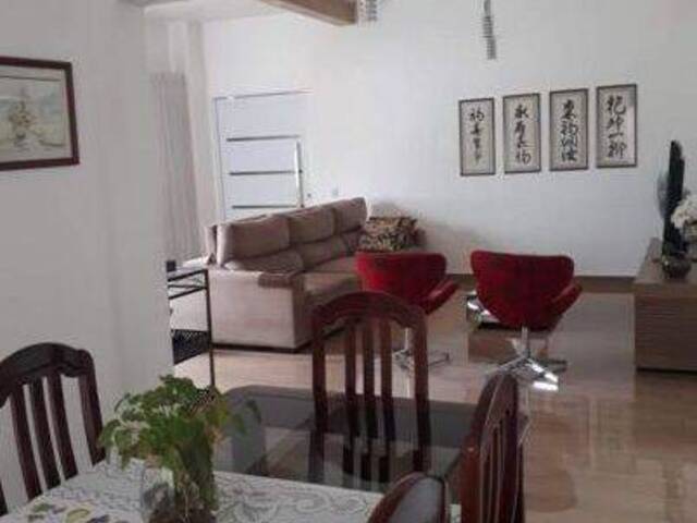 Casa para Venda em Cuiabá - 2