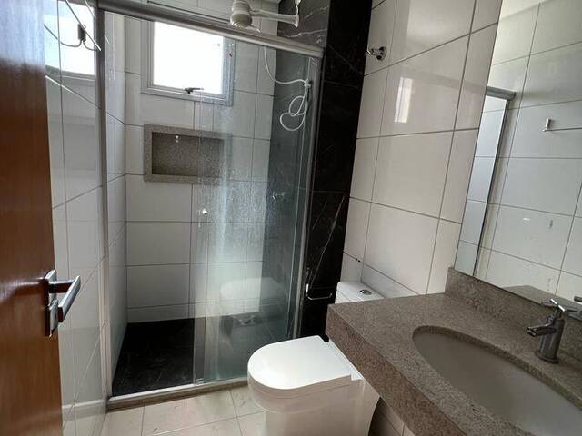 Apartamento para Venda em Cuiabá - 2