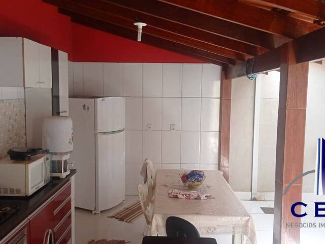 Casa para Venda em Várzea Grande - 2