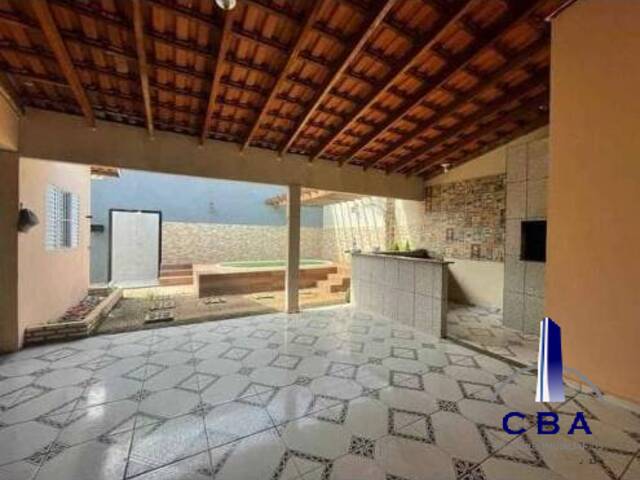 Casa para Venda em Santa Terezinha - 2