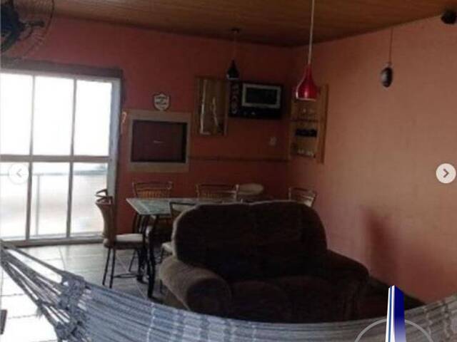 Casa para Venda em Cuiabá - 2