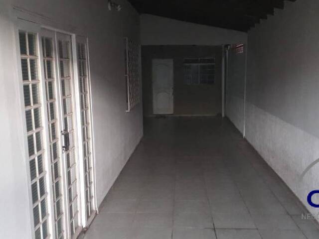 Casa para Venda em Várzea Grande - 2