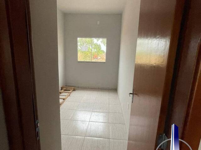 Casa para Venda em Várzea Grande - 3