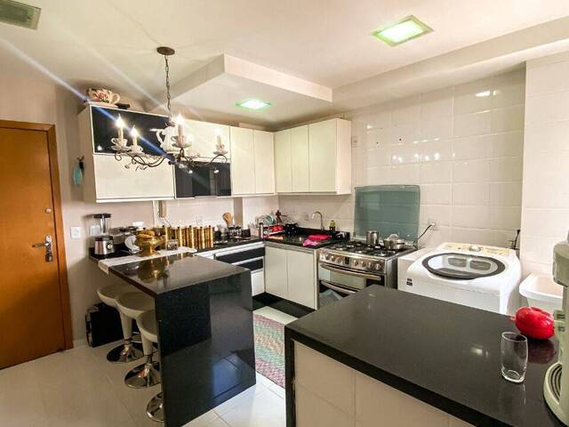 Apartamento para Venda em Cuiabá - 2