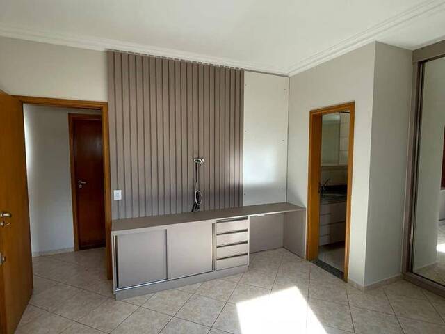 Apartamento para Venda em Cuiabá - 4