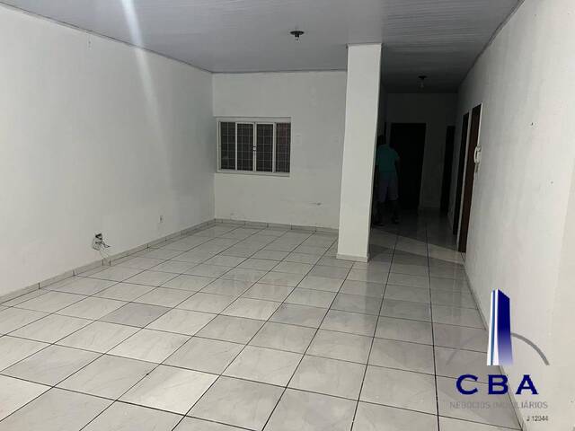 Casa para Venda em Cuiabá - 2