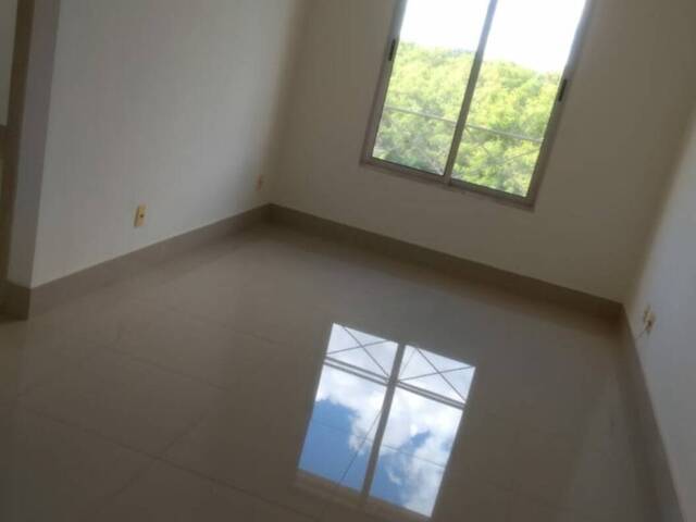 Apartamento para Venda em Cuiabá - 2