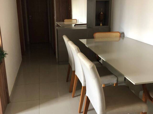 Apartamento para Venda em Cuiabá - 2