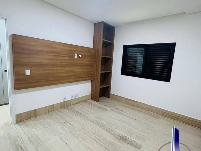 Casa para Venda em Várzea Grande - 4