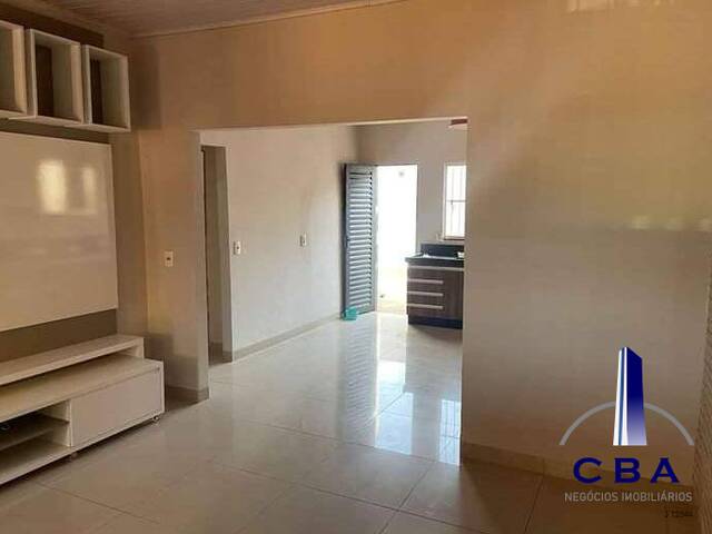 Casa para Venda em Cuiabá - 2