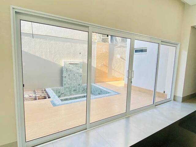 Casa para Venda em Cuiabá - 3