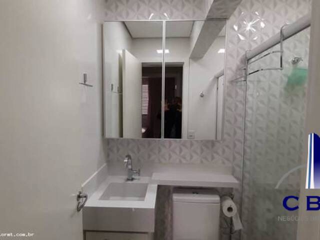 Apartamento para Venda em Cuiabá - 2