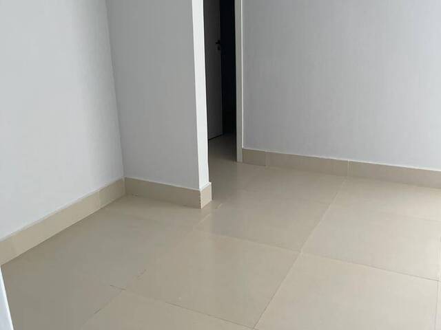 Apartamento para Venda em Cuiabá - 2