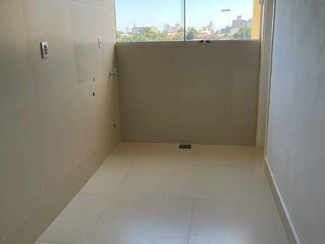 Apartamento para Venda em Cuiabá - 3
