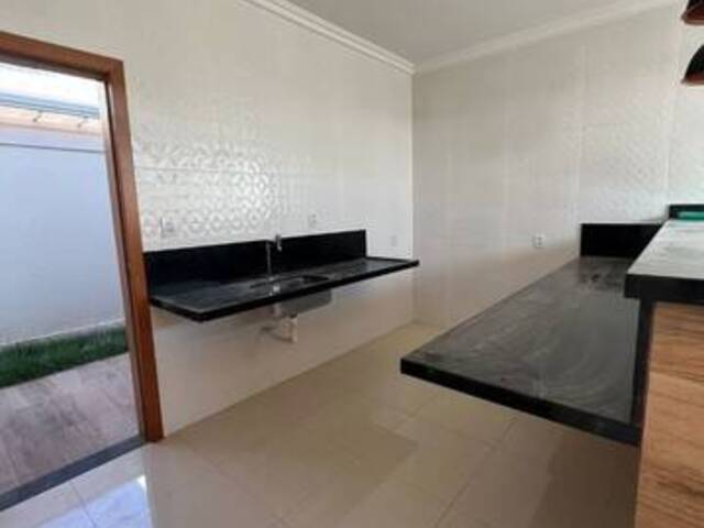 Casa para Venda em Cuiabá - 3