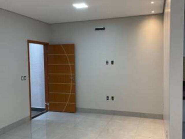 Casa para Venda em Cuiabá - 4