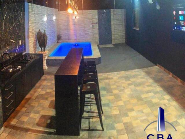 Casa para Venda em Várzea Grande - 2